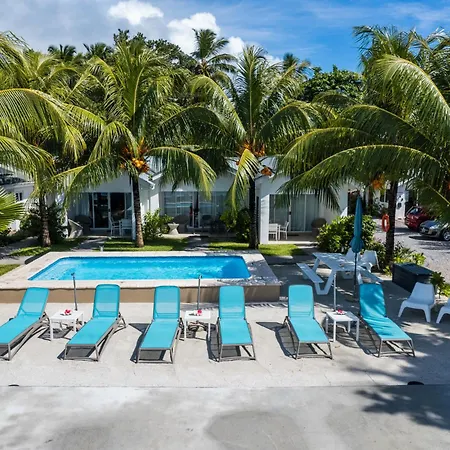 Le Nautique Beachfront Apartments