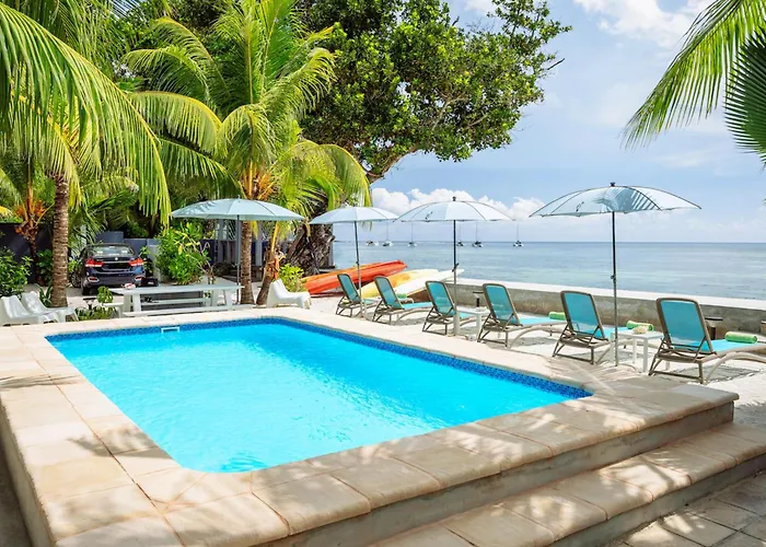 Le Nautique Beachfront *