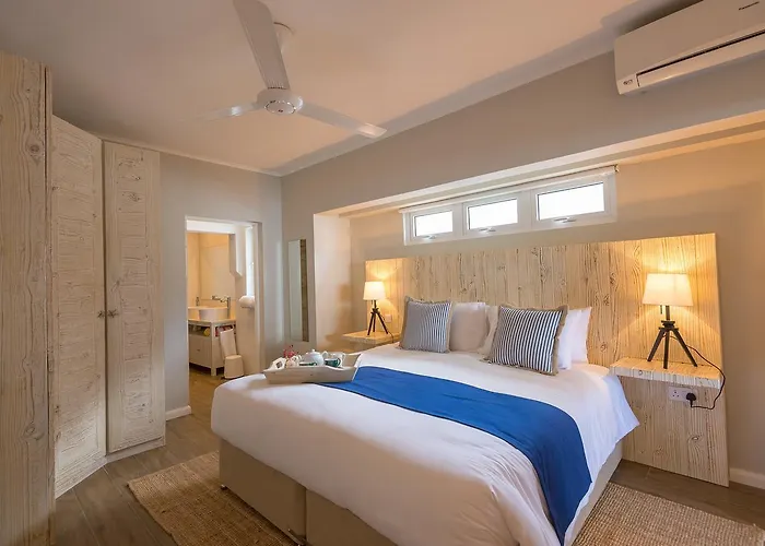 Le Nautique Beachfront * Anse Royale