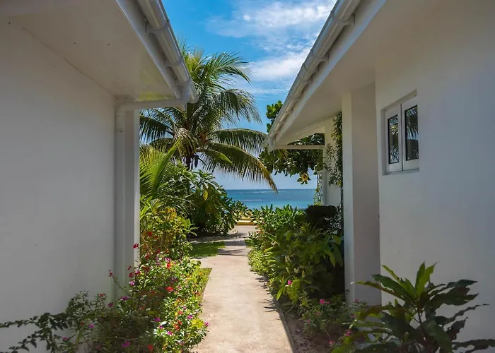 Le Nautique Beachfront *